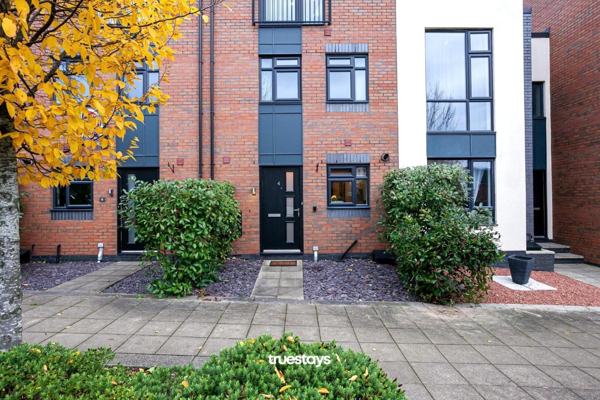 Ambassador House By Truestays - Luxury 4 Bedroom House In Stoke-On-Trent Etruria Exterior photo